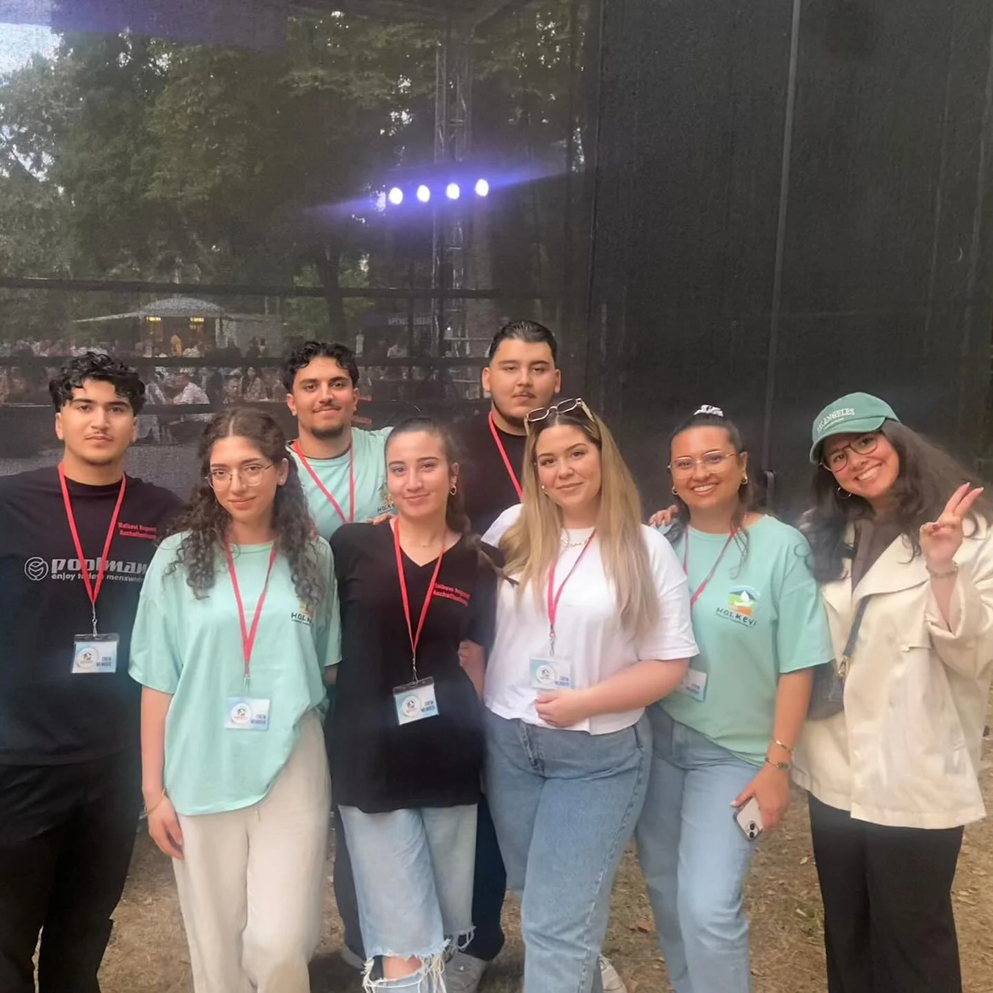 Junge Helferinnen und Helfer der Halkevi-Jugend beim Sommerfest 2025